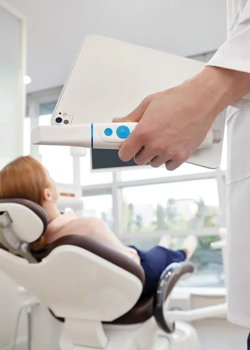 Labocast3D_Medit-i900M-3-min